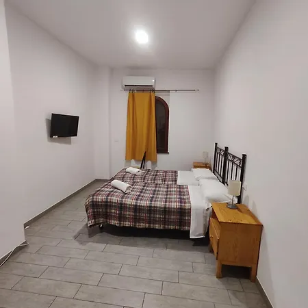 Hotel Faraglione 2*