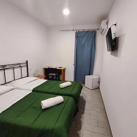 Faraglione Hotel 2*