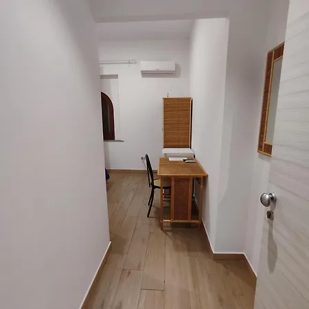 Faraglione Hotel 2*