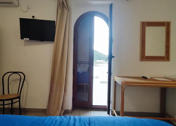 Hotel Faraglione Vulcano (Isola)